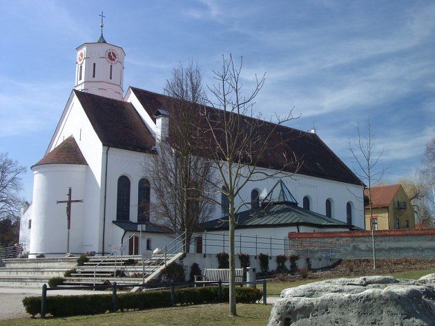 Außenansicht der Pfarrkirche St. Jakobus